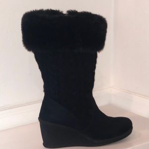 Women’s Size 6.5M Decree Black Wedge Boot